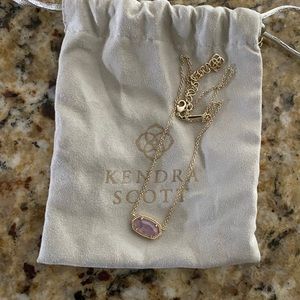 Kendra Scott necklace
